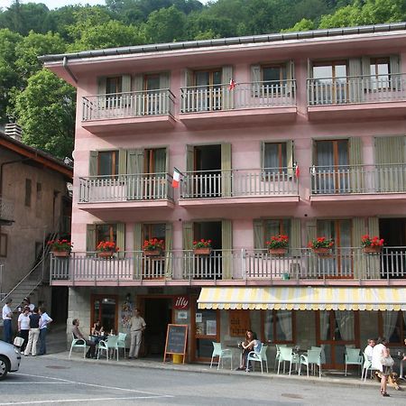 Albergo Club Alpino Crissolo Exteriér fotografie