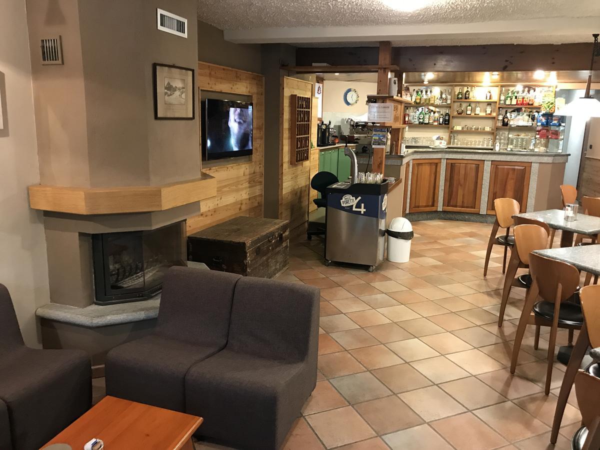 Albergo Club Alpino Crissolo Exteriér fotografie